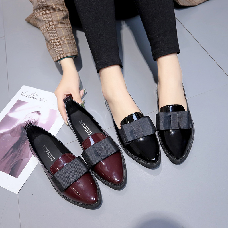 Embroidery Flat Shoes - Schwarze/Weinrote Lackleder-Spitzschuhe, Slipper mit Schleifenknoten, Vielseitige
