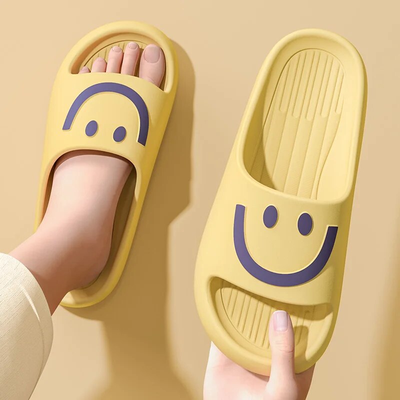 Embroidery Flat Shoes - Smiley-Cloud-Hausschuhe für Damen und Herren, dicke