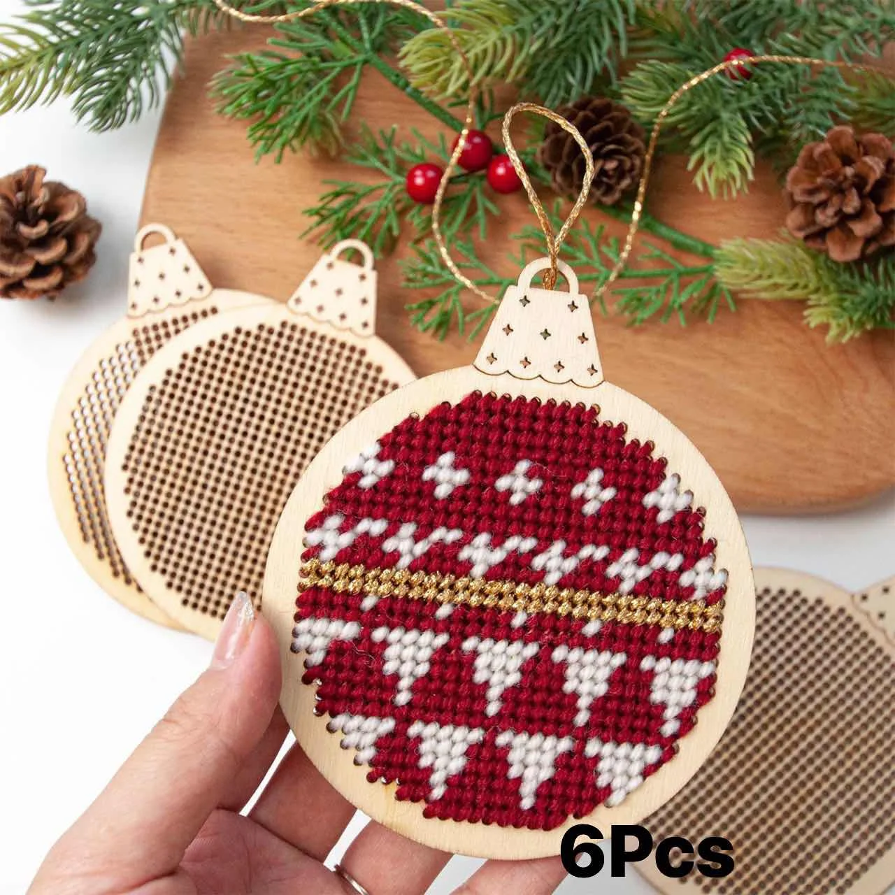 Embroidery Xmas Decorations - 12 Stück Weihnachts-Kreuzstich-Holzanhänger zum Basteln für