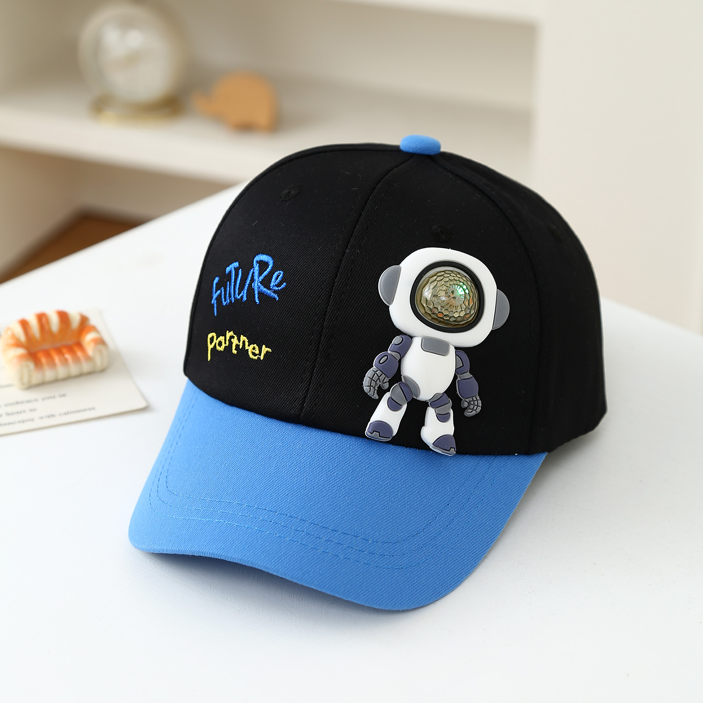 Weiche Gummi-Roboter-Puppe für – Embroidery Cap Bewertung und Preis