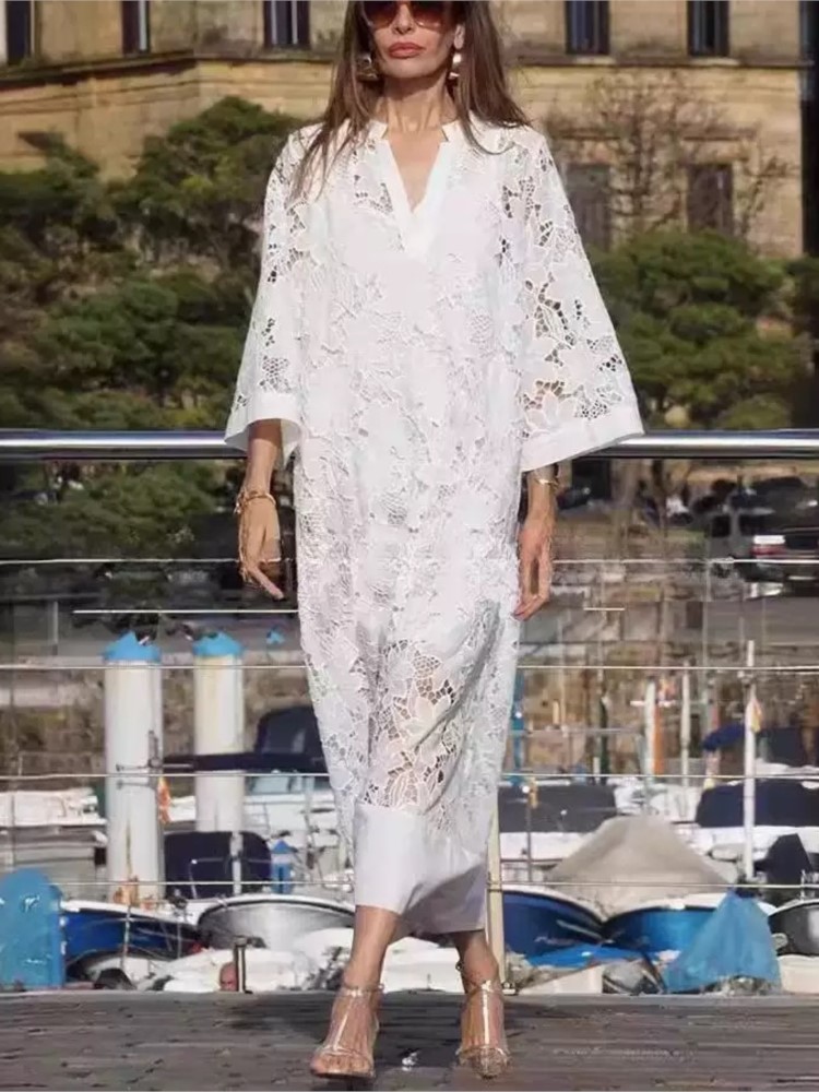 Weißes Spitzenkleid mit Sticke – Embroidery Flower Bewertung und Preis