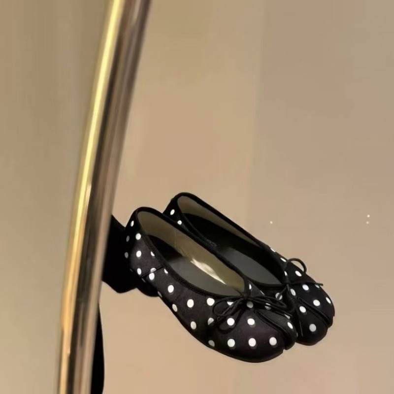 Sweet Bow Damen Frühjahr 2026  – Embroidery Flat Shoes Bewertung und Preis